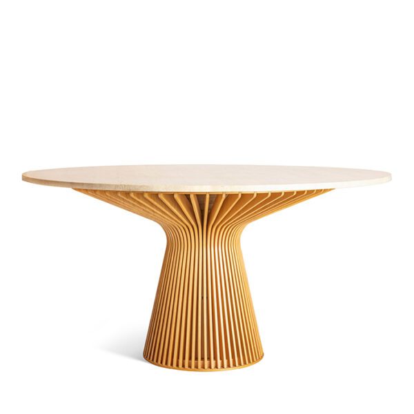 Mesa Nina - Lucas Bond